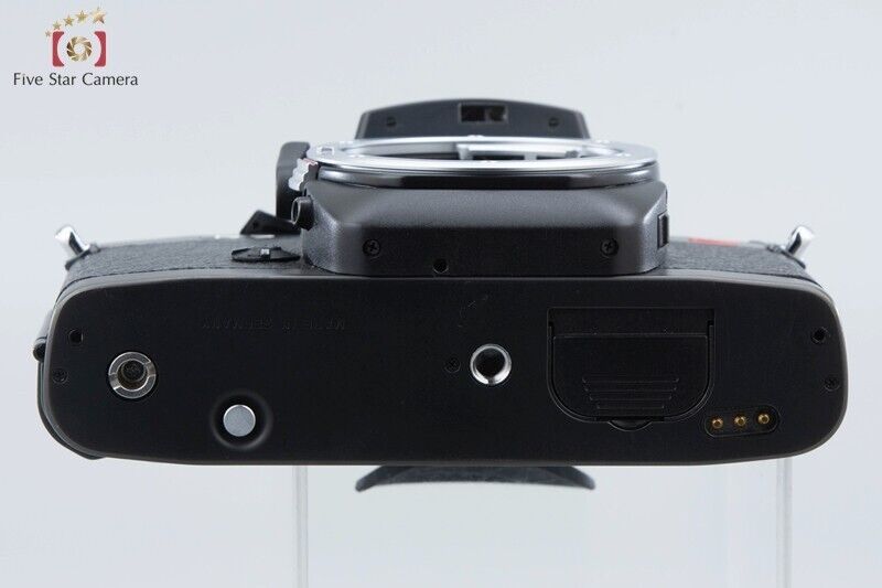 Excellent!! Leica R7 Black 35mm SLR Film Camera Body