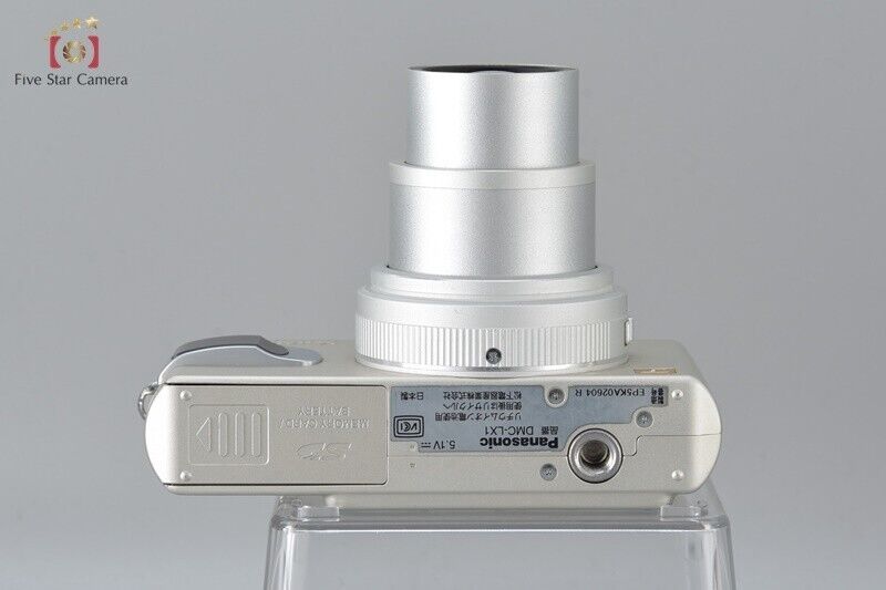 Very Good!! Panasonic LUMIX DMC-LX1 Silver 8.4 MP Digital Camera