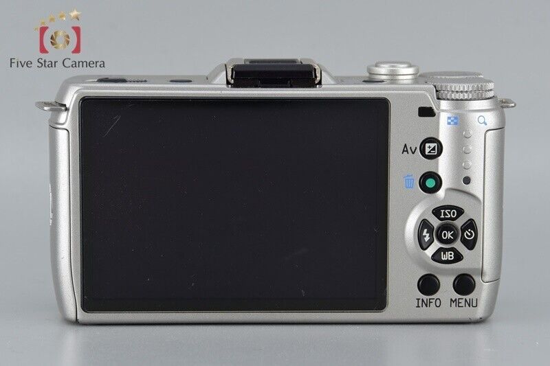 Very Good!! PENTAX Q7 Silver 12.4 MP Digital Camera Double Lens Kits