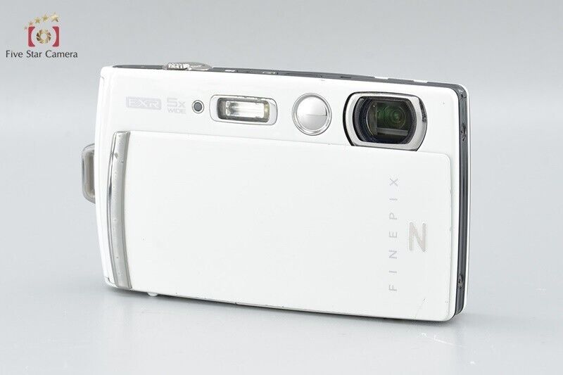 FUJIFILM FinePix Z1100EXR White 16.0 MP Digital Camera w/Box