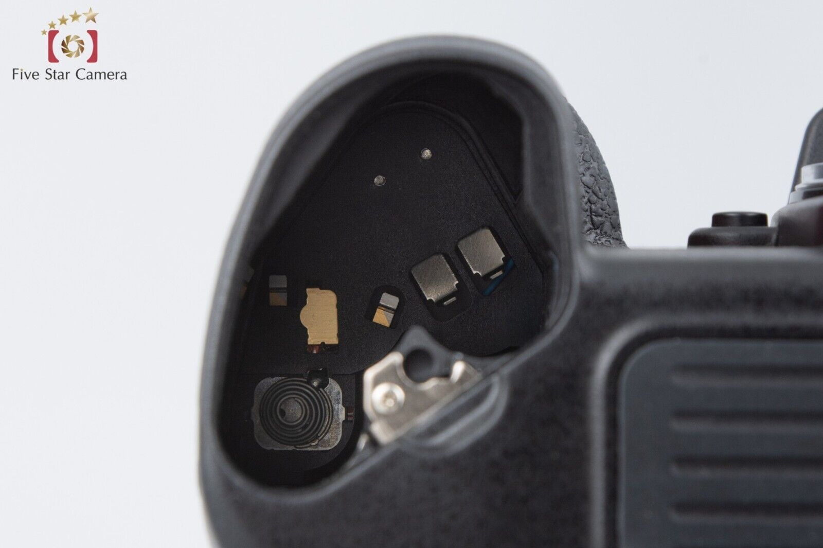Very Good!! Nikon F100 35mm SLR Film Camera Body Very Good!! Nikon F100 35mm SLR Film Camera Body