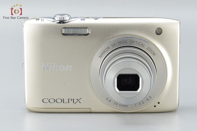 Excellent!! Nikon COOLPIX S3100 Silver 14.4 MP Digital Camera w/Box