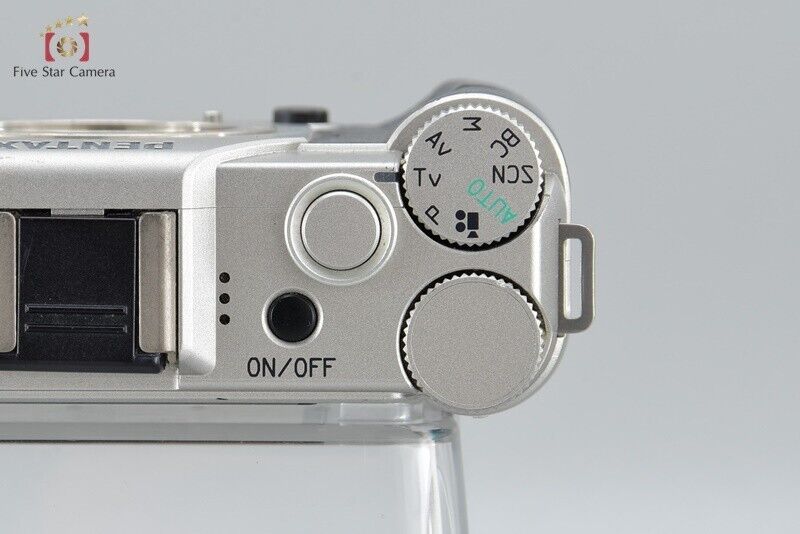 "Count 3,250" PENTAX Q7 Silver 12.4 MP Digital Camera Double Lens Kits