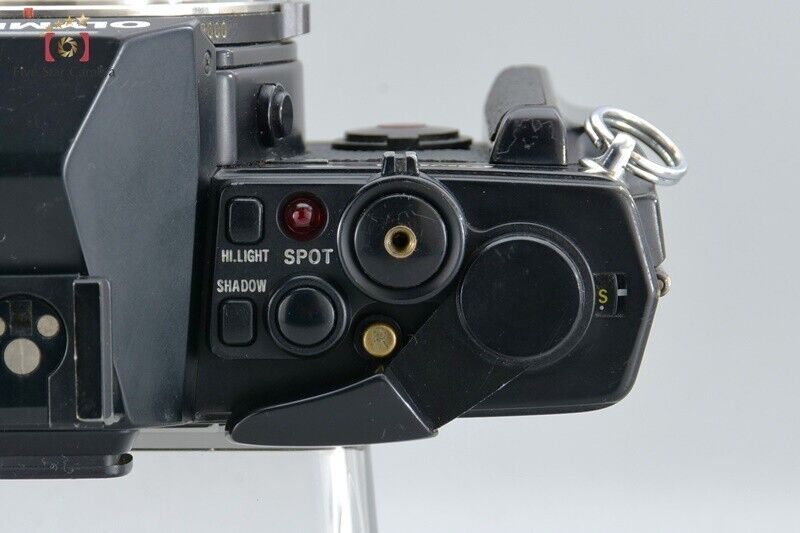 OLYMPUS OM-4 Black 35mm Film Camera Body