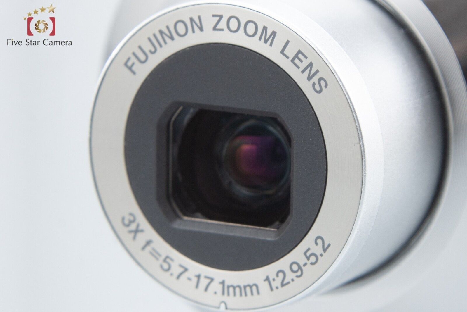 Excellent!! Fujifilm FinePix AV180 Silver 14.0 MP Digital Camera w/ Box