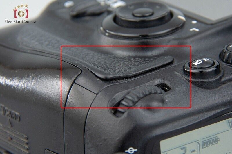 Nikon D700 12.1 MP Full Frame Digital SLR Camera Body