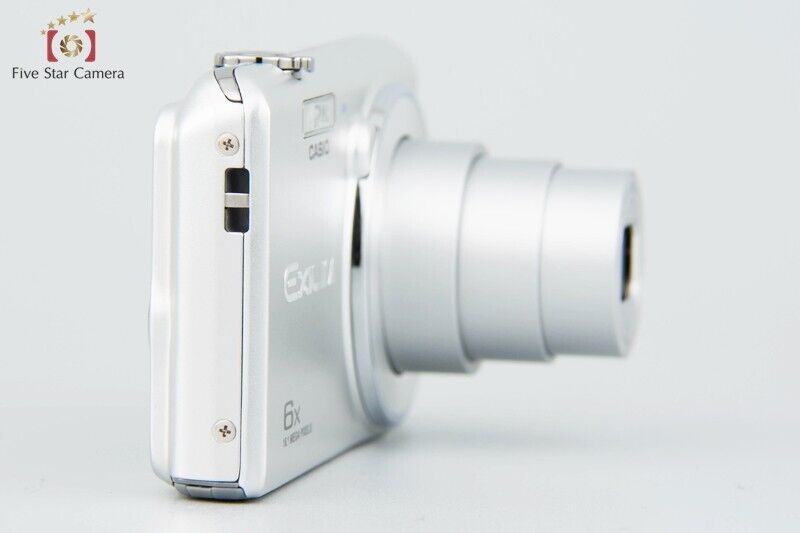 Excellent!! Casio EXILIM EX-ZS29 Silver 16.1 MP Digital Camera w/ Box