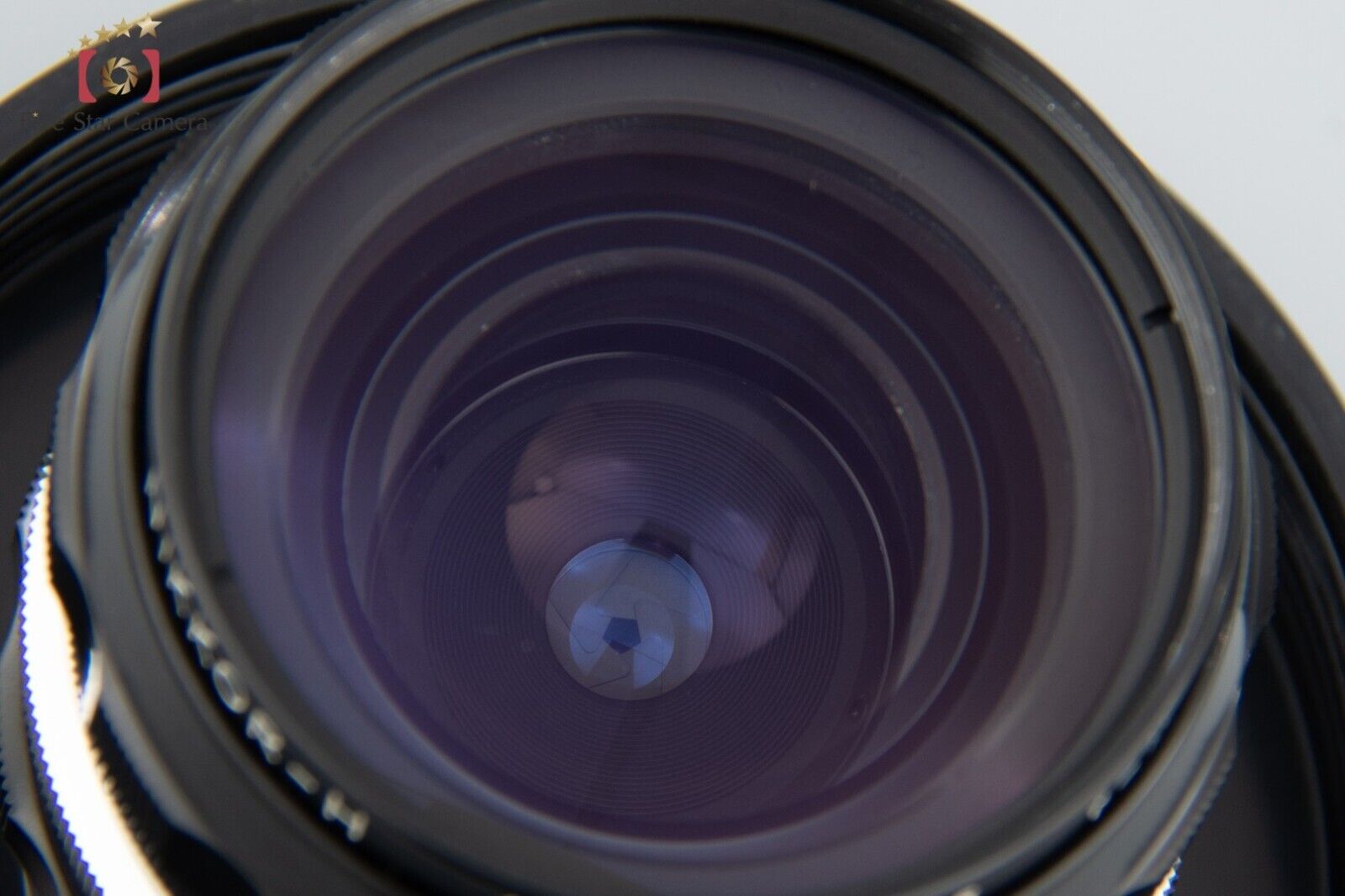 Nikon NIKKOR-H Auto 28mm f/3.5 Non Ai Lens